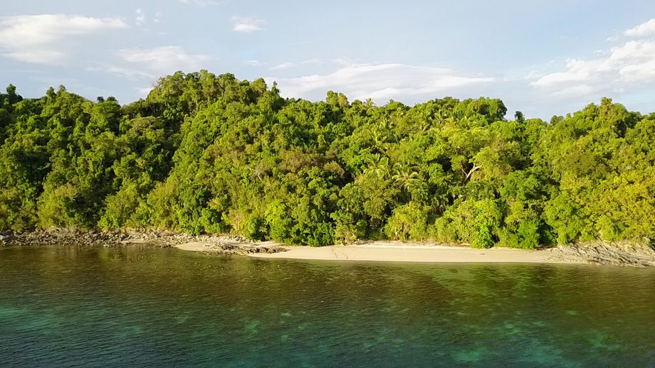 Island camping with Limitless Life Tour Team | Spain